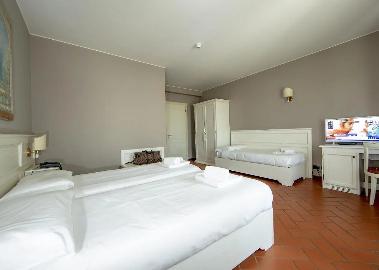 Hotel Il Gelso Pontevico 3*,
